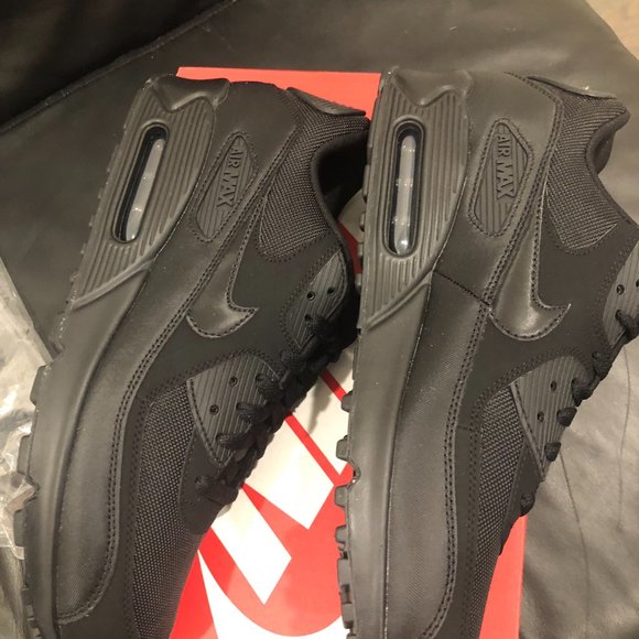 NIKE AIR MAX ESSENTIAL - Picture 6 of 6